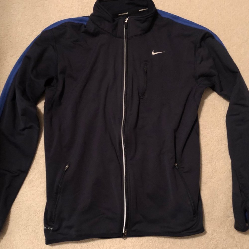 Nike Sportswear Swoosh